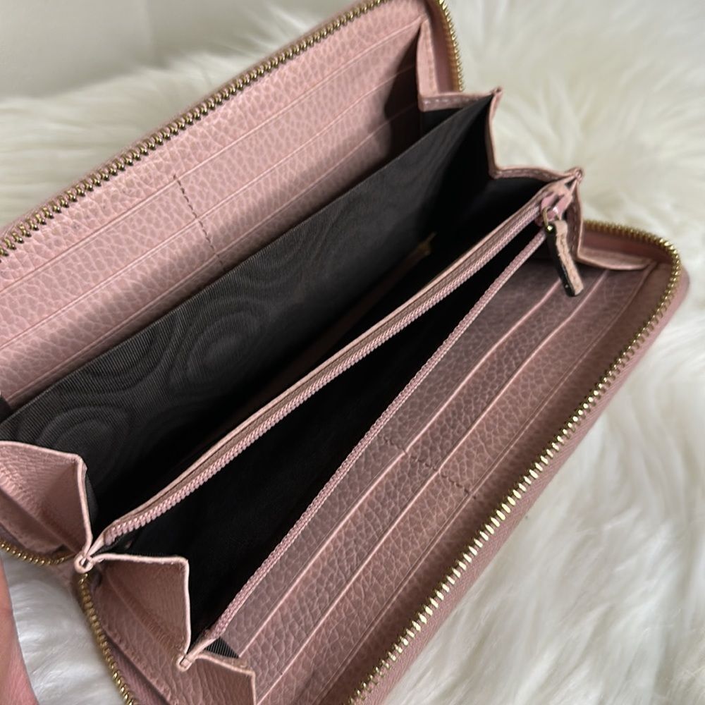💯 Authentic Gucci GG Long Zipped Around Leather Wallet 🍀 - Picture 5 of 15